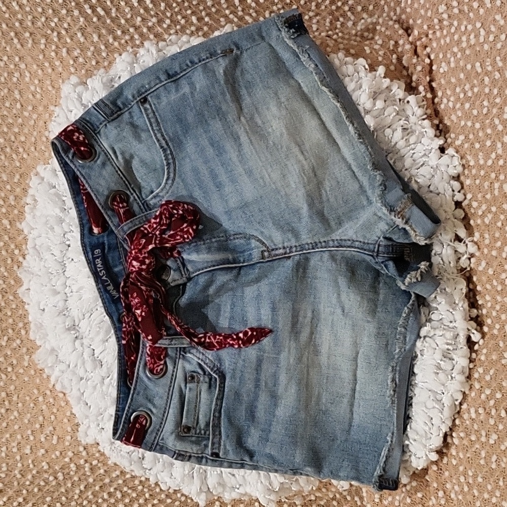 Vanilla Star Shorts